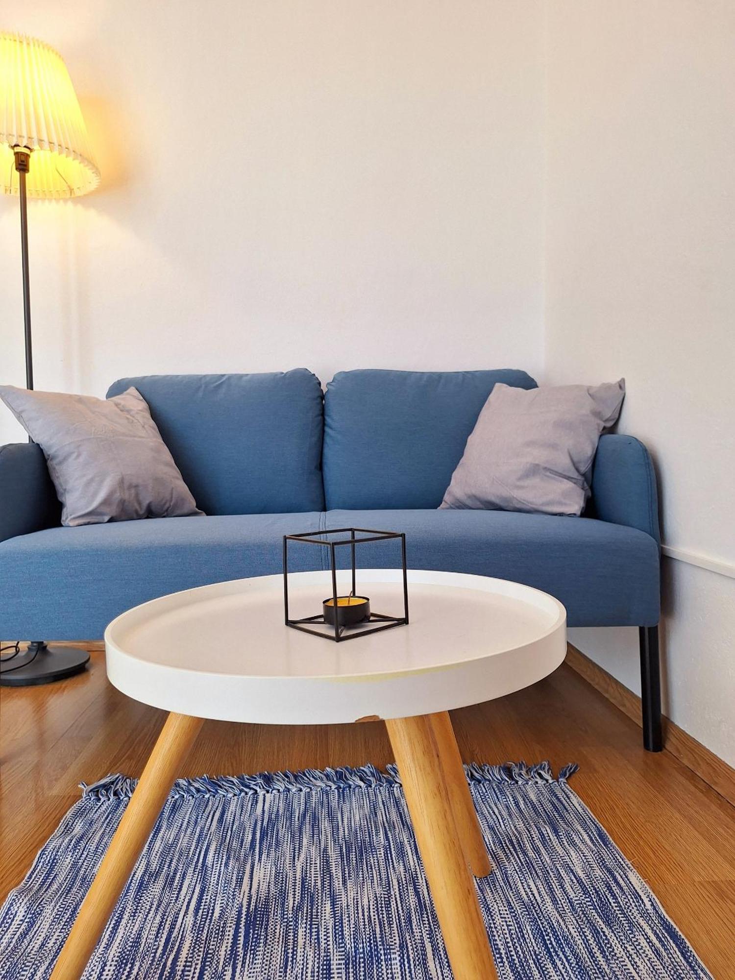 Apartments With A Parking Space Vodice - 7604 Rom bilde